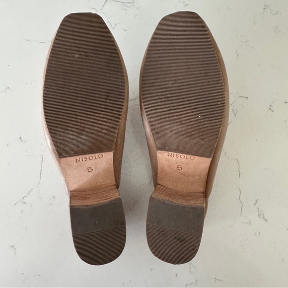 Nisolo Tan Leather Mules Minimalist Design - Picture 3 of 3